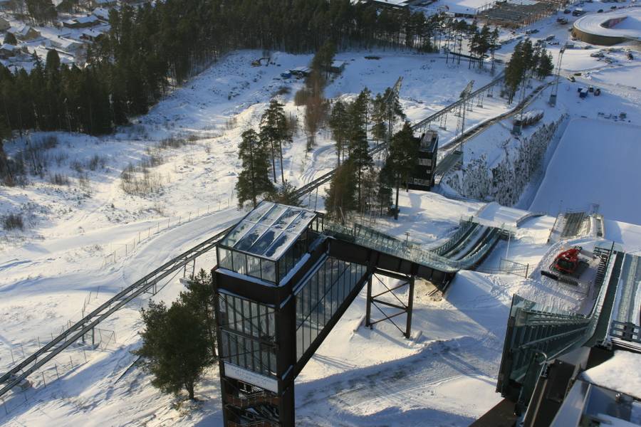 Material från Dala metallpartier för ett projekt hos Hoppbackarna