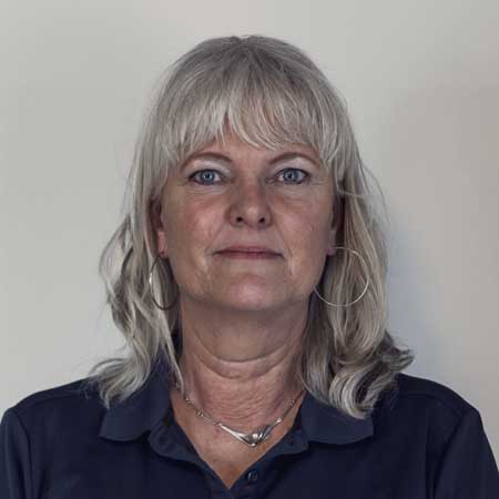 Porträttbild på medarbetare Helene Hillbom